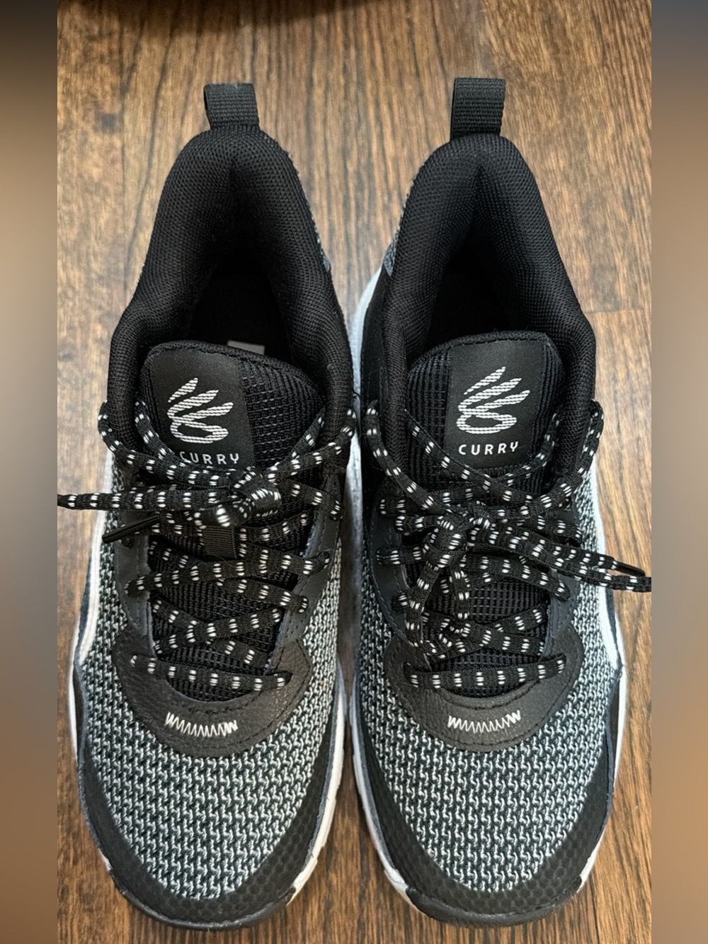 Under Armour Curry Basketball Shoes 5.5Y